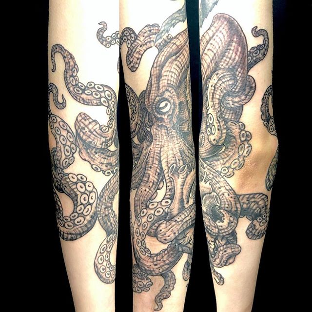 #蛸 #octopus ．．．#tattoo #reikotattoo #studiokeen #japan #nagoyatattoo #tokyotattoo #irezumi #タトゥー #刺青 #名古屋 #大須 #矢場町 #東京